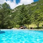 Caldas 3*